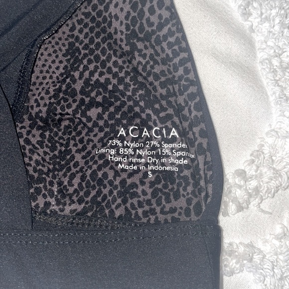 ACACIA black top - Picture 3 of 3